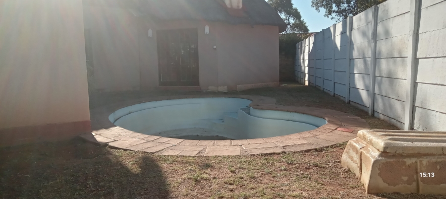 3 Bedroom Property for Sale in Geelhoutpark North West
